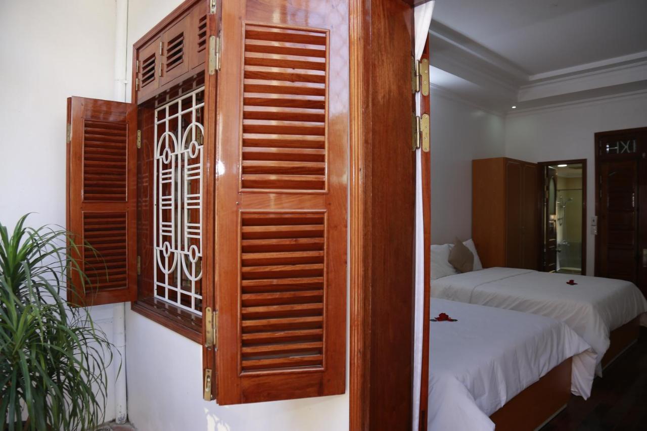 Moon & Sun Hotel Hue Exterior foto